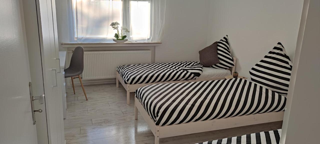 Schoene Und Optimal Gelegene Wohnung Weisskirchen Exterior photo